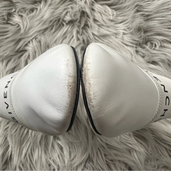GIVENCHY Bedford 4G Logo White Leather Flats
Mules Size 37 - Picture 9 of 13